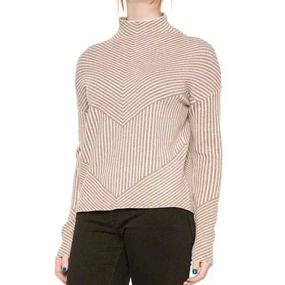 Cynthia Rowley Sweaters - CYNTHIA ROWLEY SOFT CREAM BEIGE TAN STRIPE MOCK NECK SWEATER TRENDY SIZE SMALL
